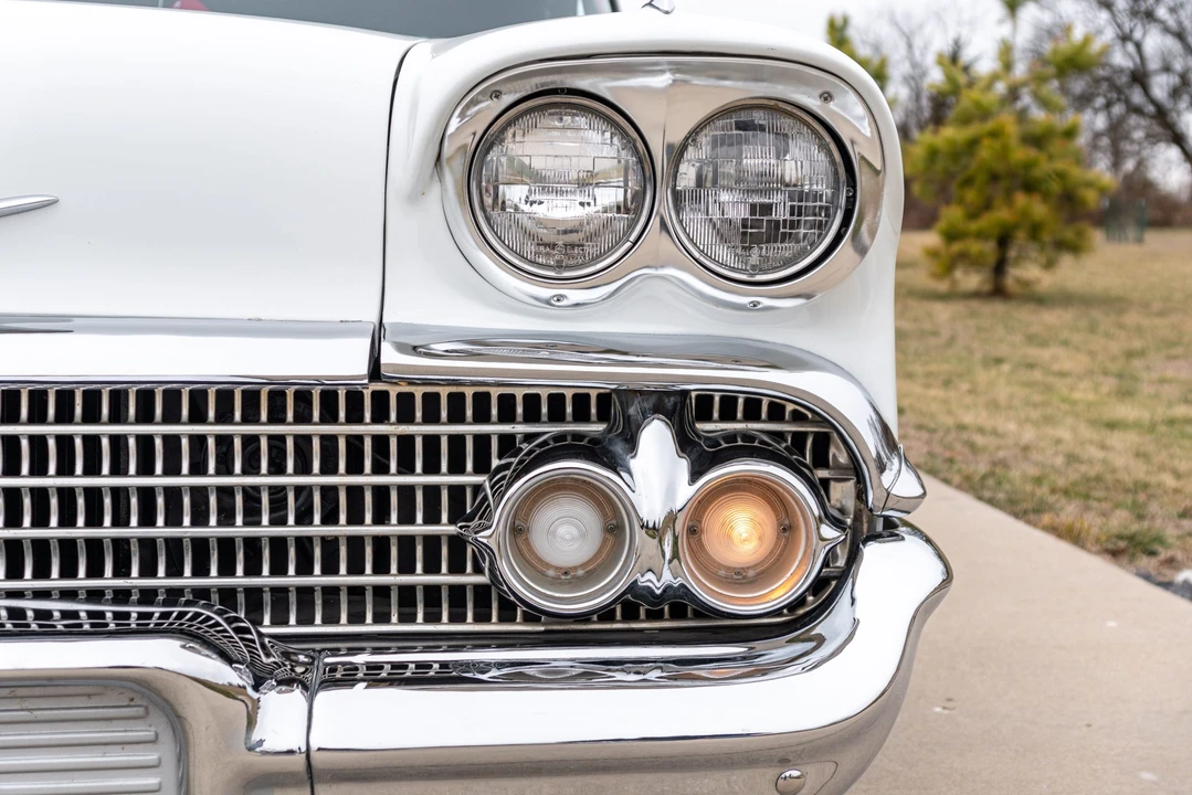 1958 Chevrolet Impala 1st Gen - Image 25 of 31