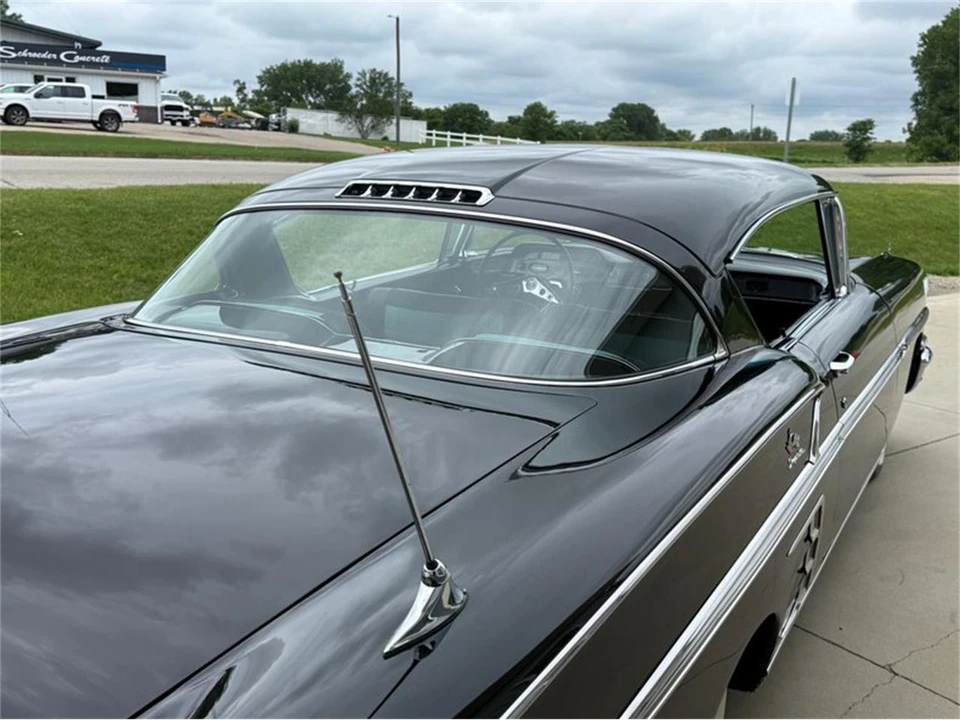 1958 Chevrolet Impala 1st Gen - Image 17 of 31