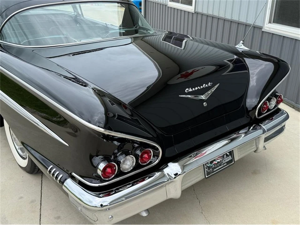 1958 Chevrolet Impala 1st Gen - Image 19 of 31