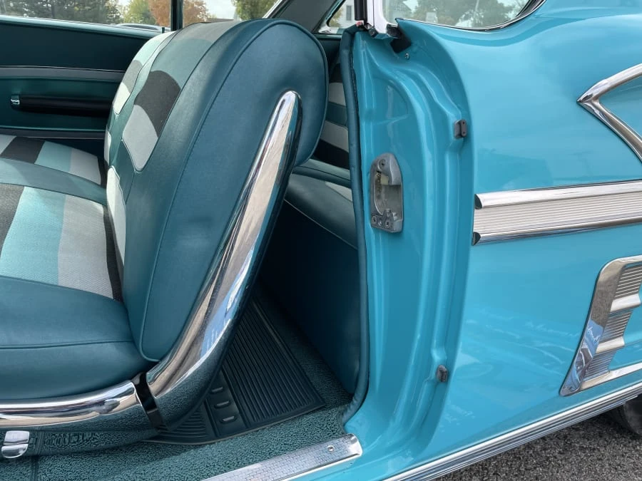 1958 Chevrolet Impala 1st Gen - Image 25 of 31