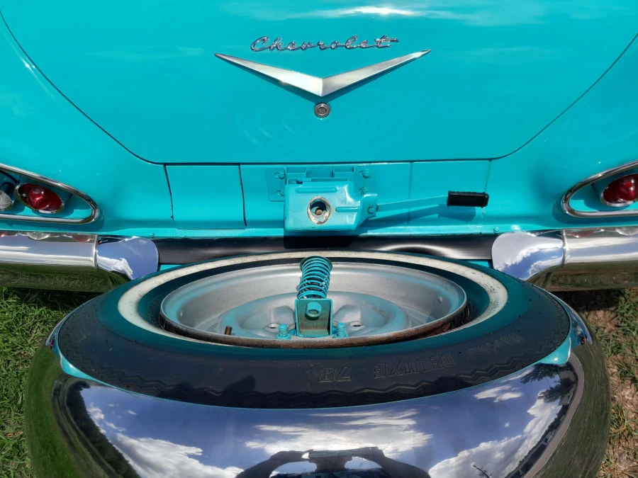 1958 Chevrolet Impala 1st Gen - Image 27 of 28