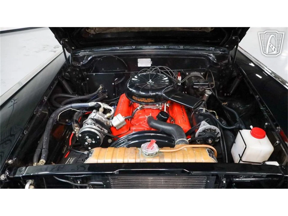 1958 Chevrolet Impala 1st Gen - Image 2 of 31