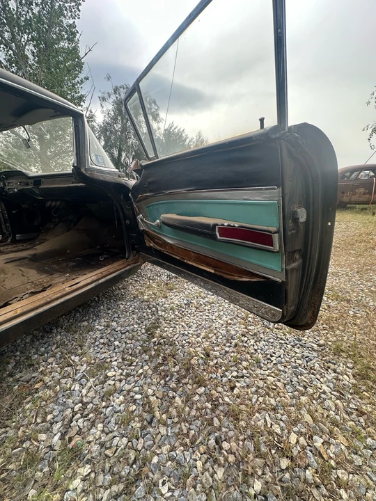1958 Chevrolet Impala 1st Gen - Image 16 of 21