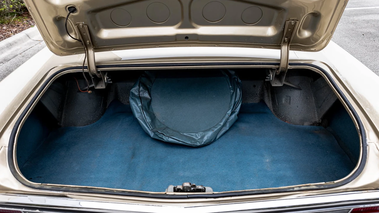 1958 Chevrolet Impala 1st Gen - Image 15 of 23