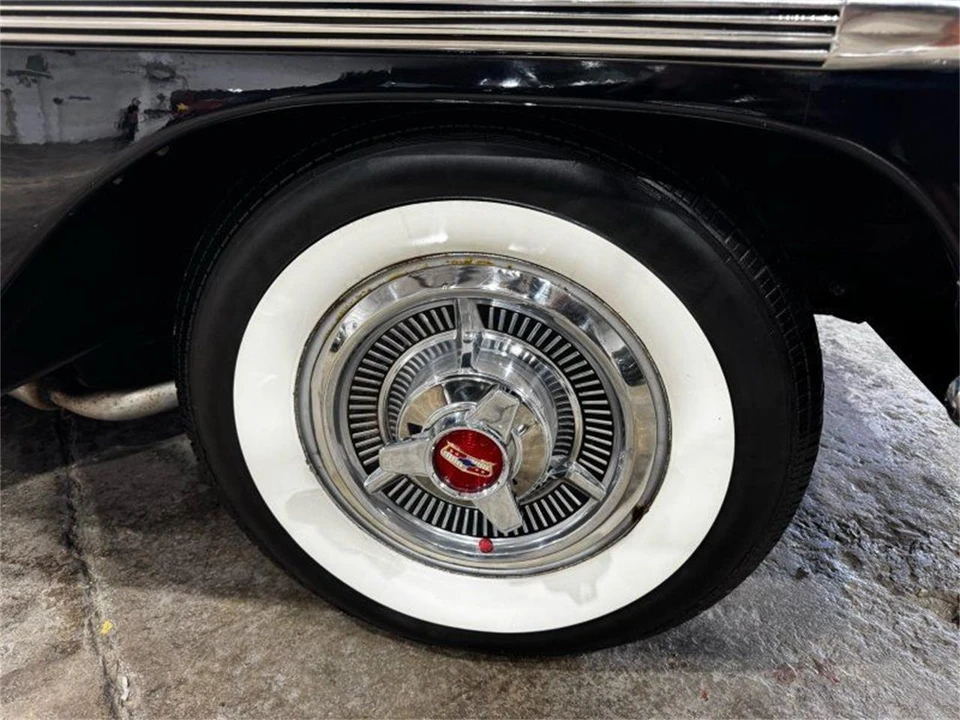 1958 Chevrolet Impala 1st Gen - Image 27 of 28