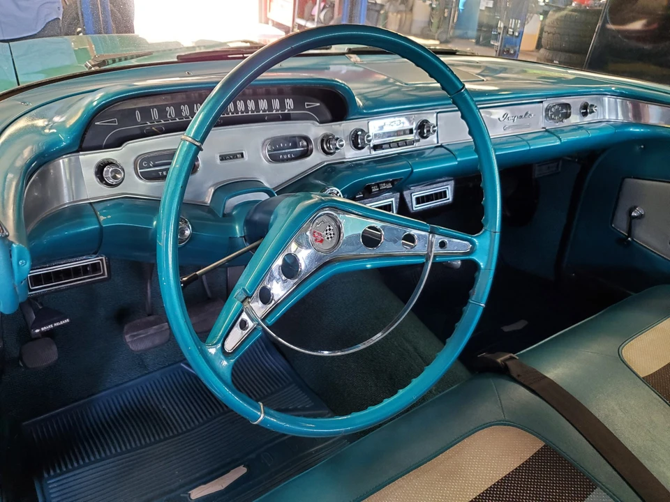 1958 Chevrolet Impala 1st Gen - Image 23 of 31