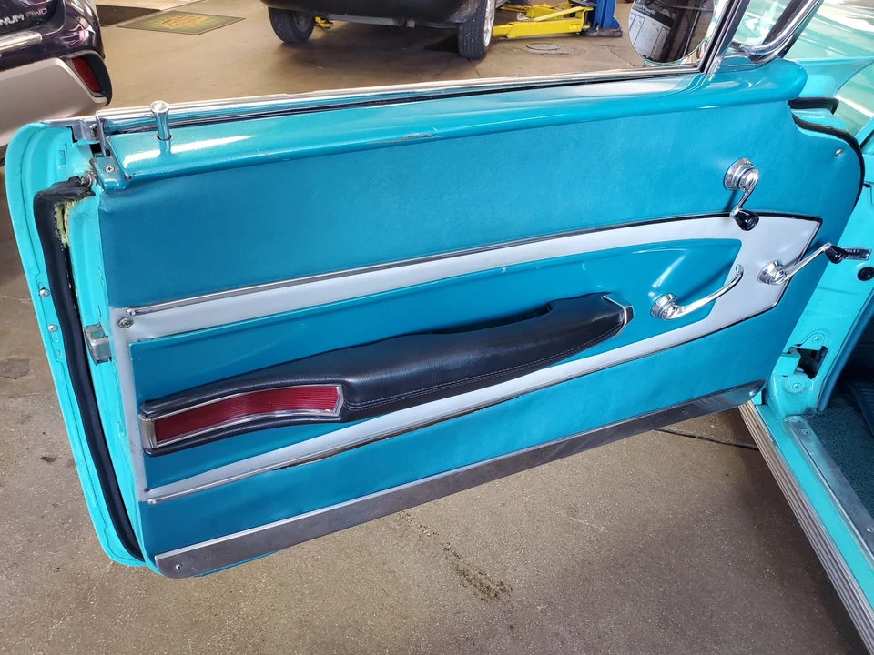 1958 Chevrolet Impala 1st Gen - Image 19 of 31