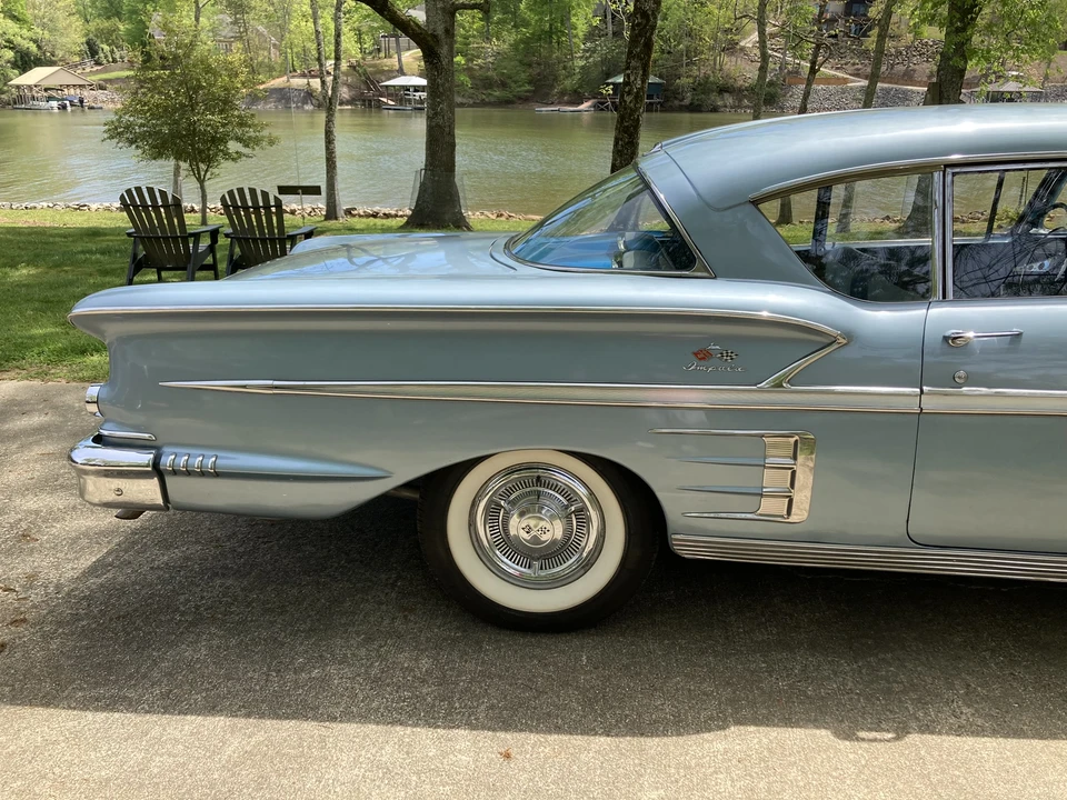 1958 Chevrolet Impala 1st Gen - Image 25 of 31