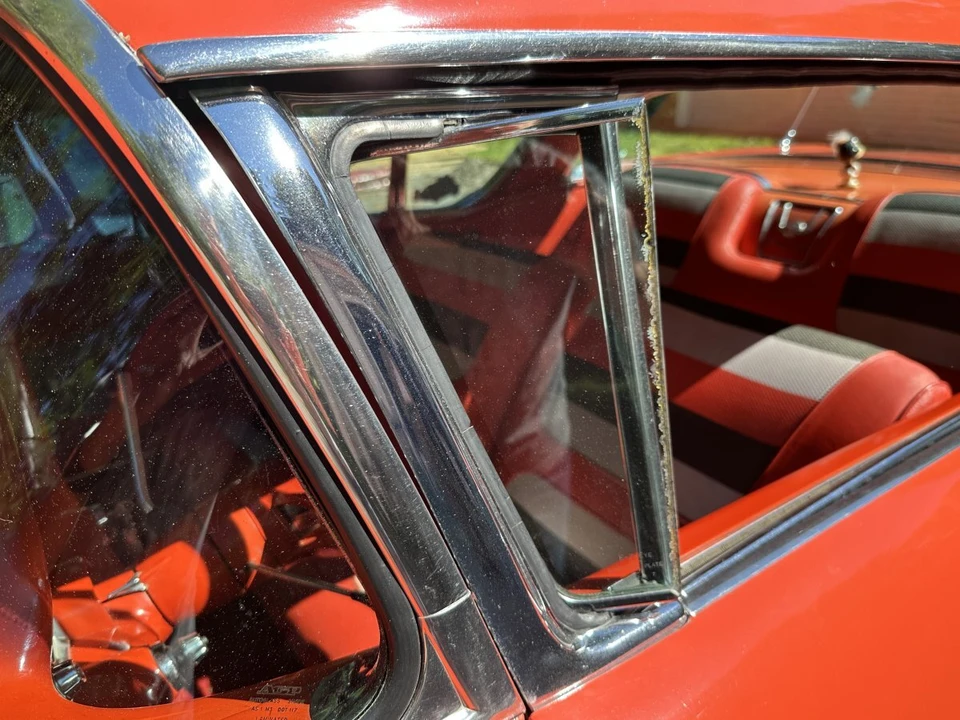 1958 Chevrolet Impala 1st Gen - Image 27 of 31