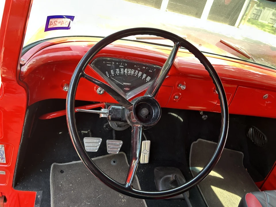 1958 Chevrolet Task Force - Image 11 of 15
