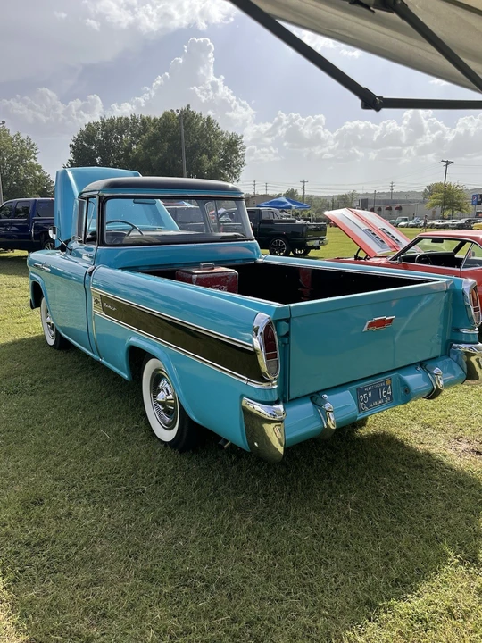 1958 Chevrolet Task Force - Image 4 of 15