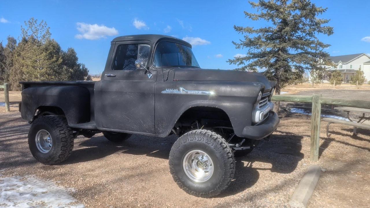1958 Chevrolet Task Force - Image 4 of 10