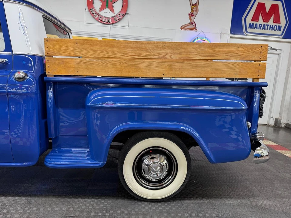 1958 Chevrolet Task Force - Image 25 of 31