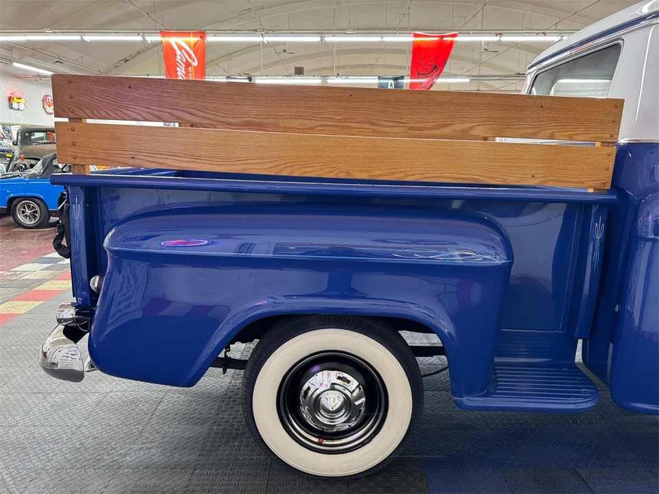 1958 Chevrolet Task Force - Image 29 of 31