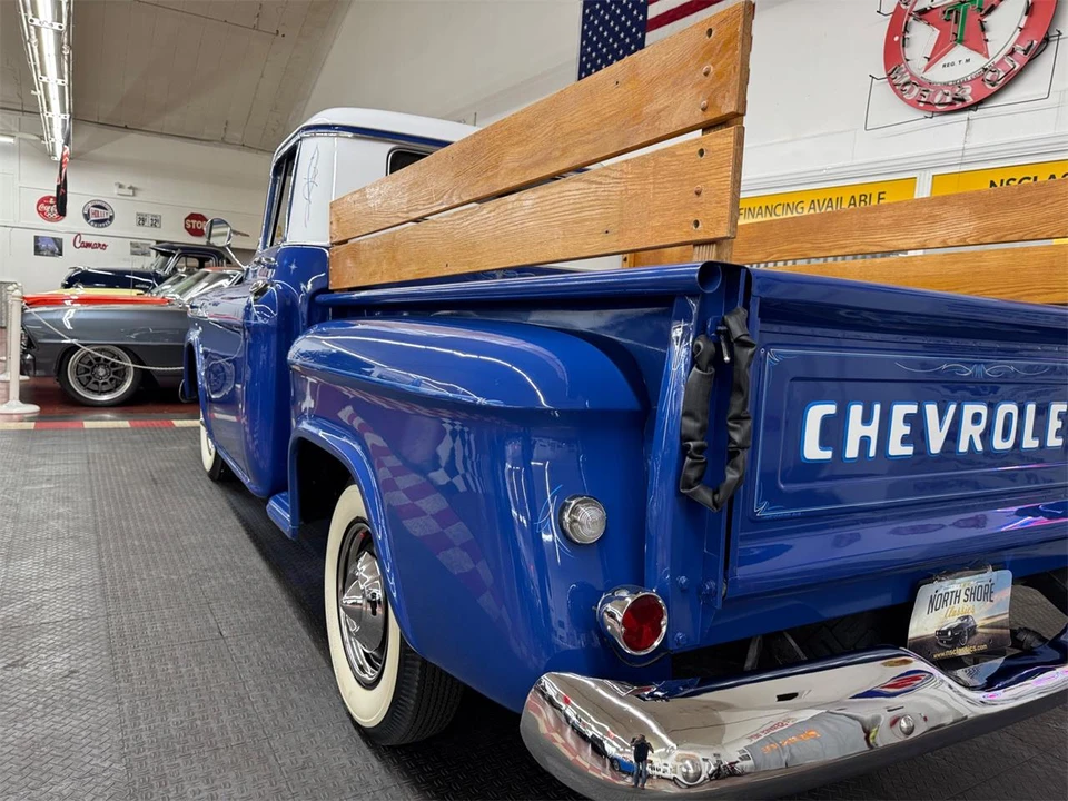 1958 Chevrolet Task Force - Image 26 of 31