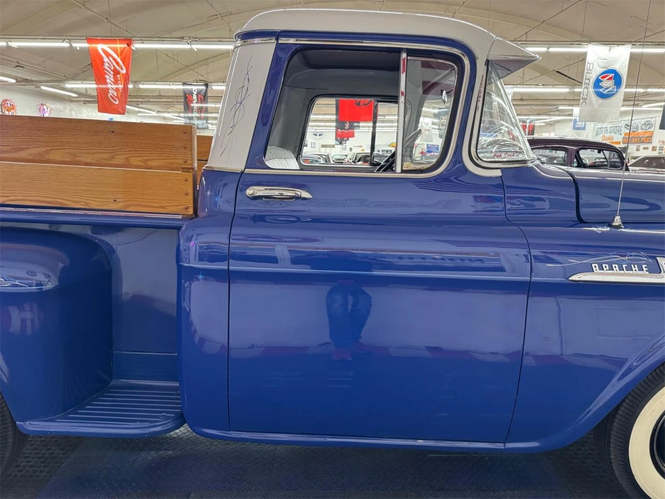 1958 Chevrolet Task Force - Image 30 of 31