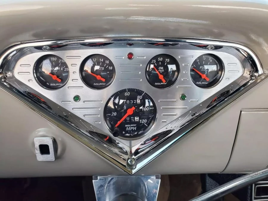 1958 Chevrolet Task Force - Image 17 of 21