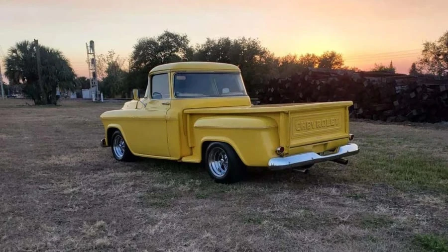 1958 Chevrolet Task Force - Image 6 of 21