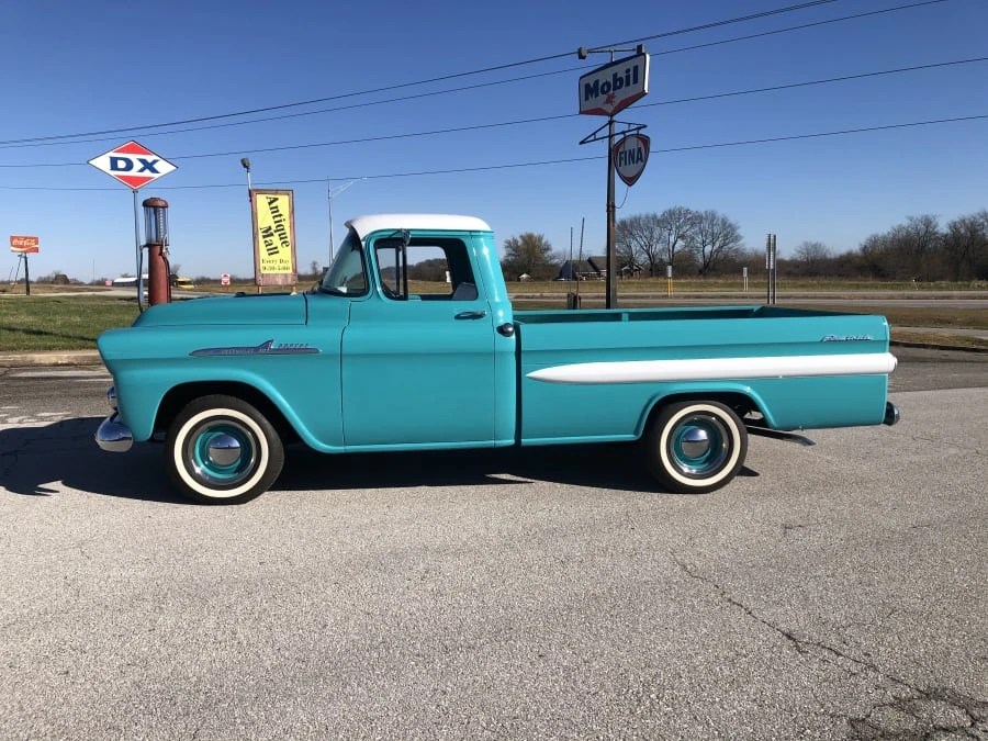 1958 Chevrolet Task Force - Image 5 of 7