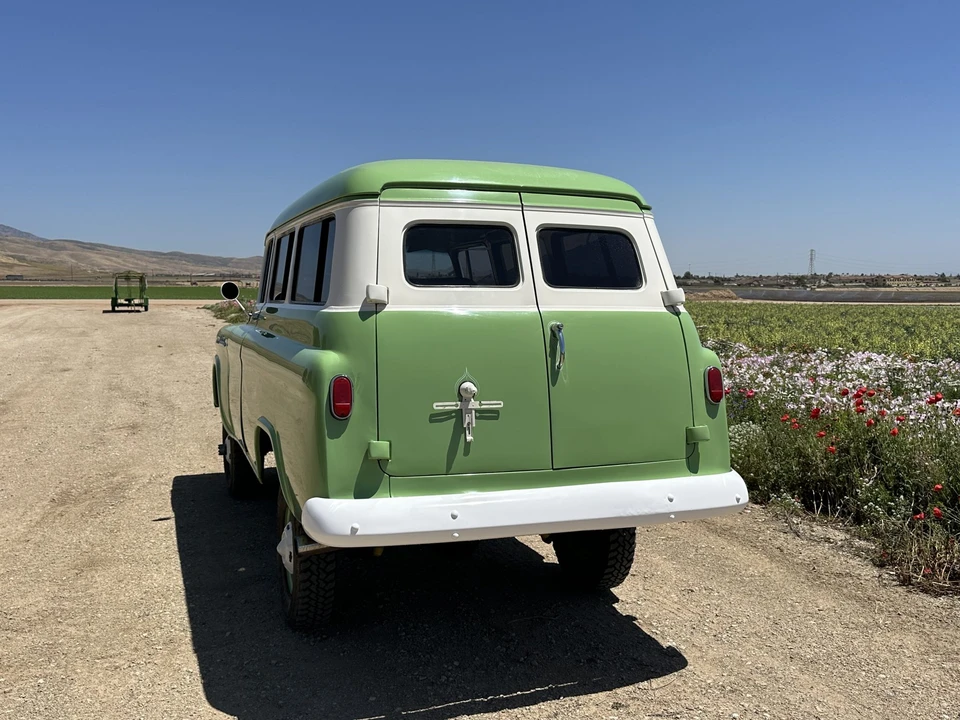 1958 Chevrolet Suburban 4th Gen - Image 8 of 31