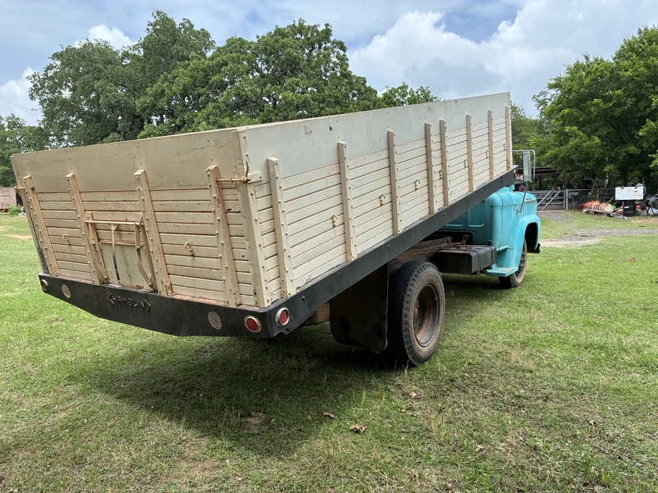 1958 Chevrolet Task Force - Image 3 of 28