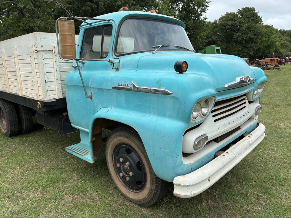 1958 Chevrolet Task Force - Image 7 of 28
