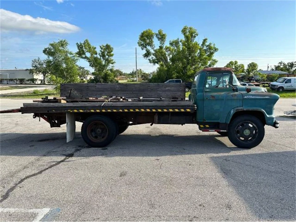 1958 Chevrolet Task Force - Image 7 of 11