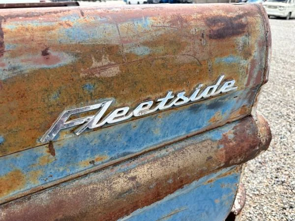 1958 Chevrolet Task Force - Image 5 of 10