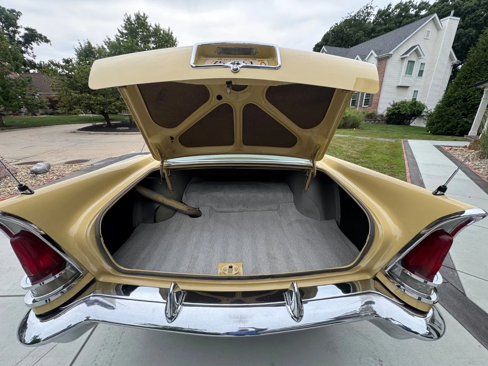 1958 Chrysler New Yorker - Image 19 of 29