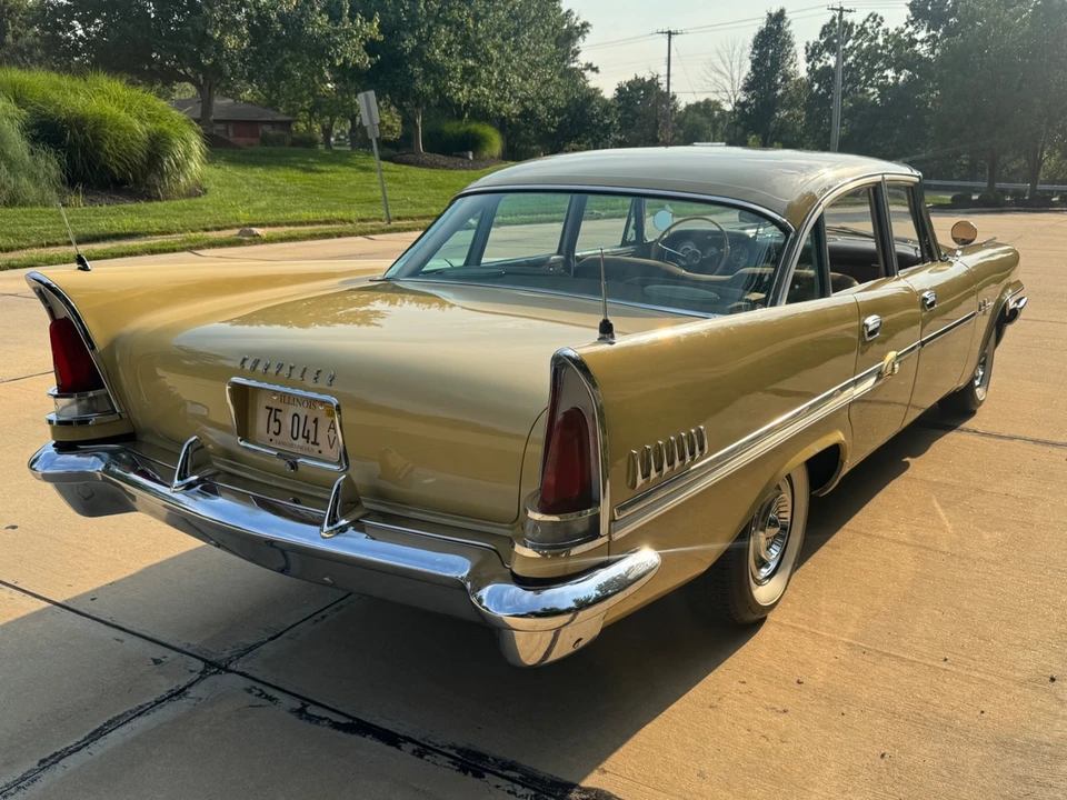 1958 Chrysler New Yorker - Image 8 of 29