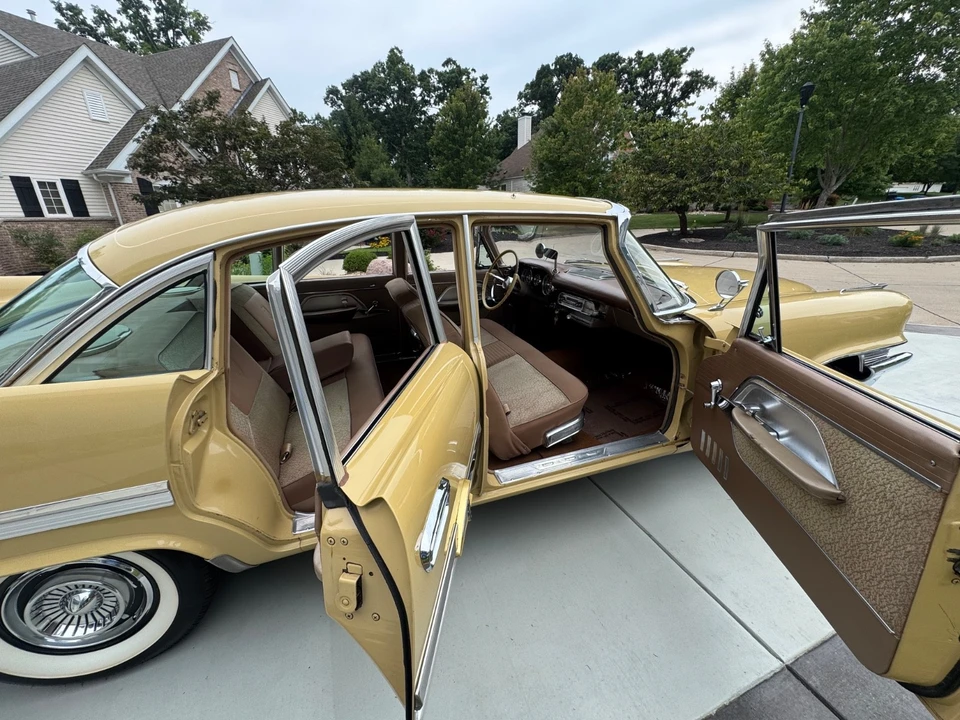 1958 Chrysler New Yorker - Image 21 of 29
