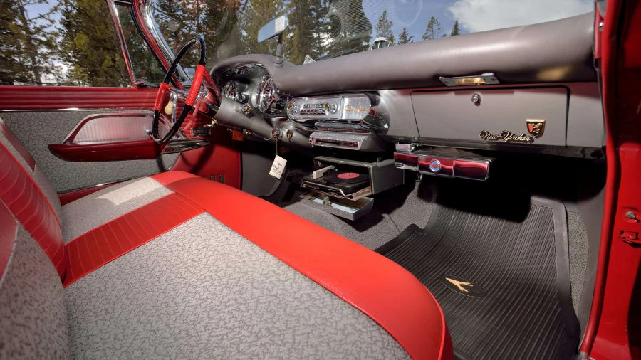 1958 Chrysler New Yorker - Image 5 of 31