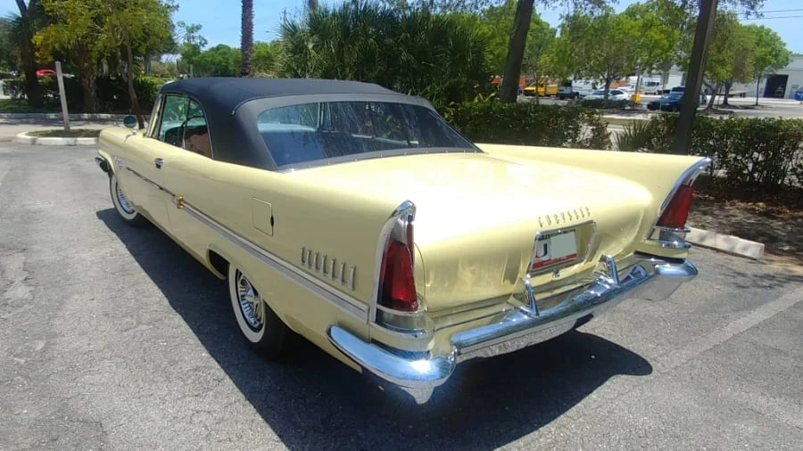 1958 Chrysler New Yorker - Image 3 of 31