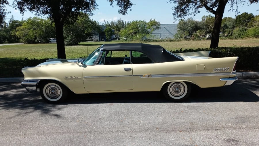 1958 Chrysler New Yorker - Image 2 of 31