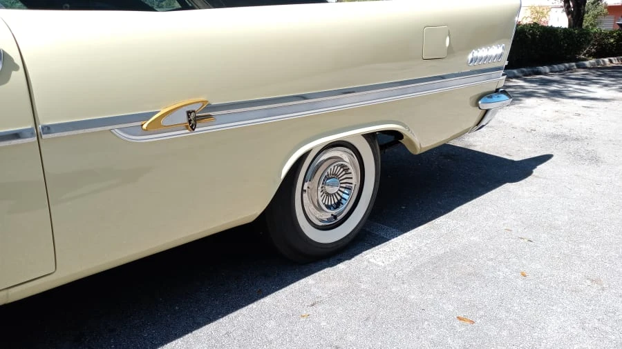 1958 Chrysler New Yorker - Image 17 of 31
