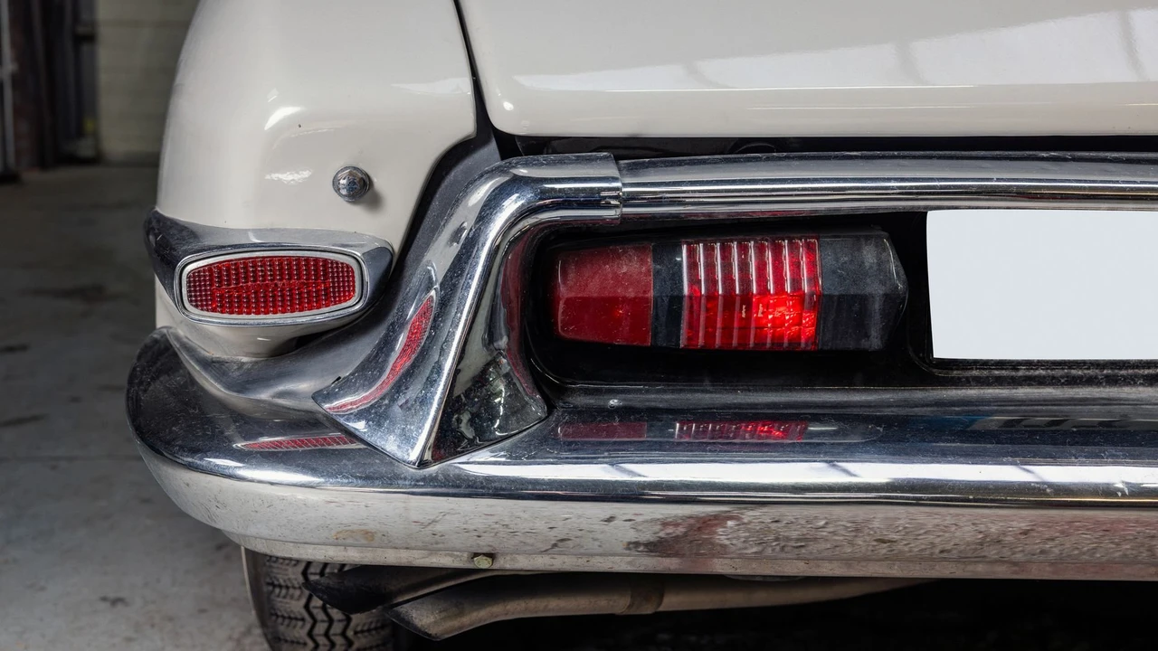1958 Citroen DS19 - Image 17 of 31