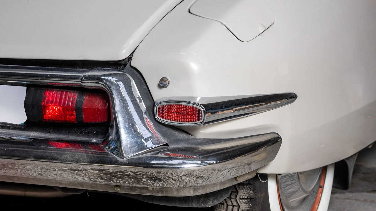 1958 Citroen DS19 - Image 12 of 31