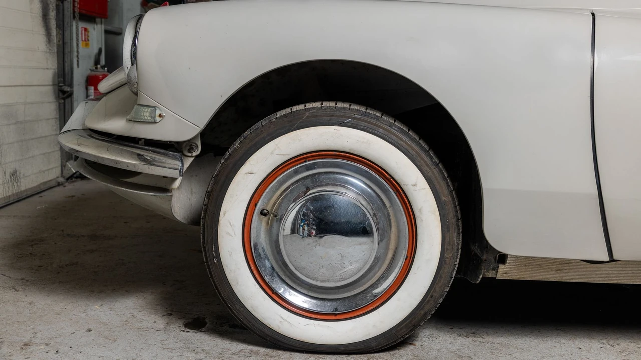 1958 Citroen DS19 - Image 24 of 31