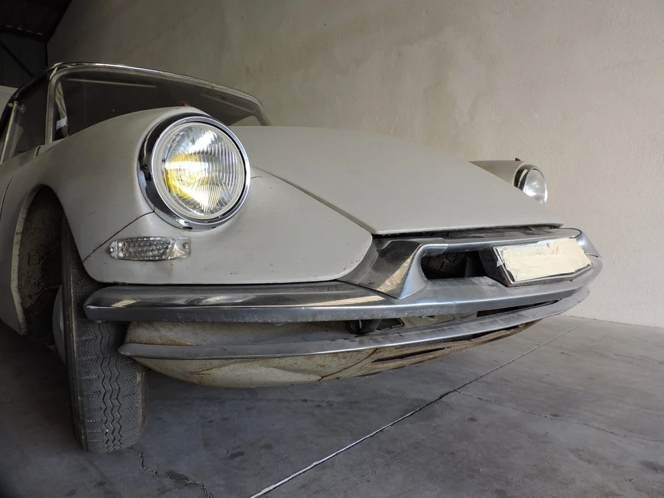 1958 Citroen DS19 - Image 2 of 30