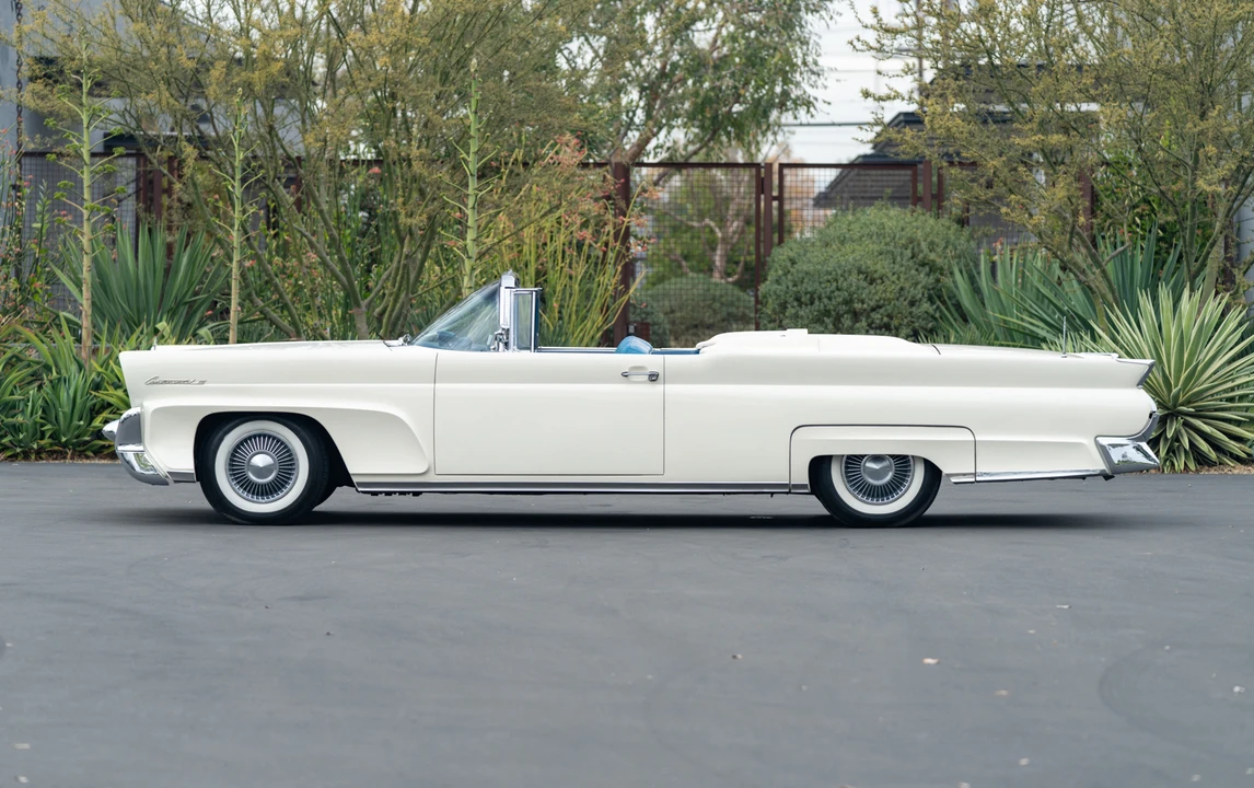1958 Lincoln Continental Mark Series - Image 2 of 31