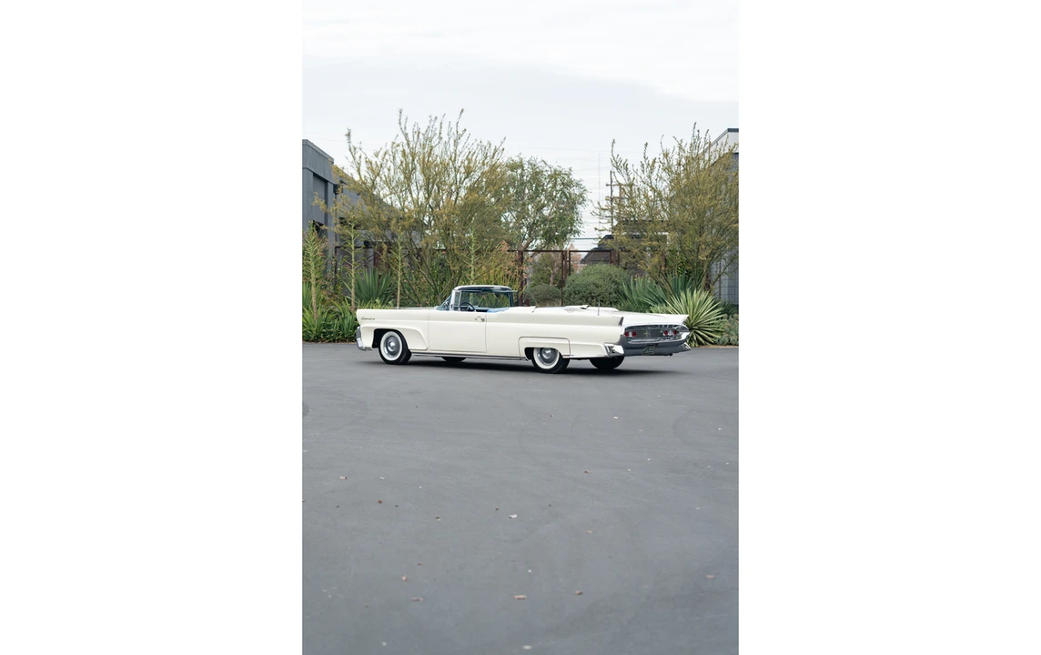 1958 Lincoln Continental Mark Series - Image 4 of 31