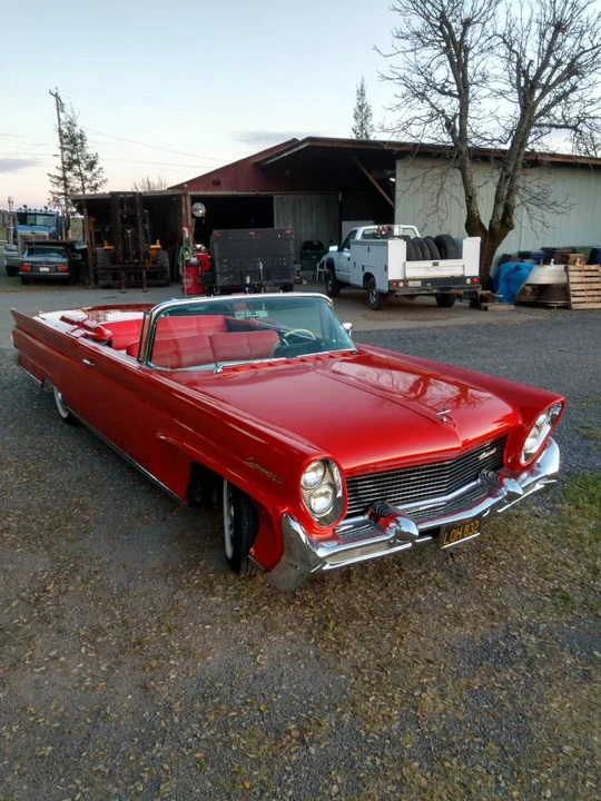 1958 Lincoln Continental Mark III - Image 8 of 23