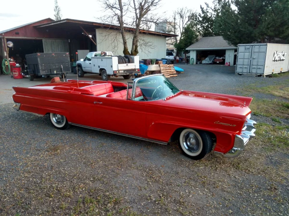 1958 Lincoln Continental Mark III - Image 10 of 23