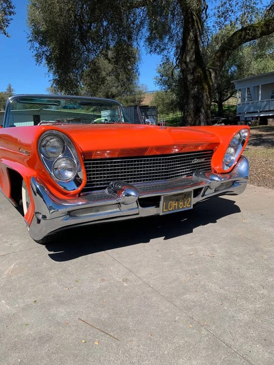 1958 Lincoln Continental Mark III - Image 2 of 23