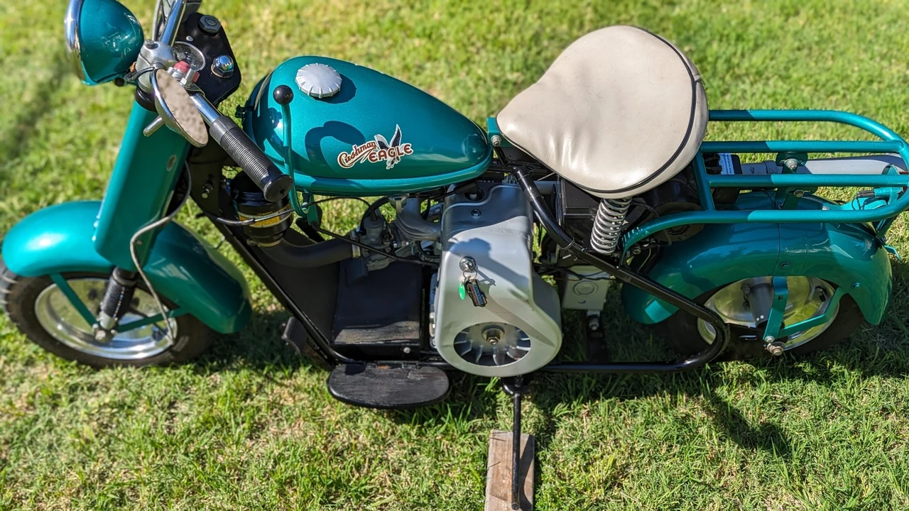 1958 Cushman Eagle - Image 7 of 31