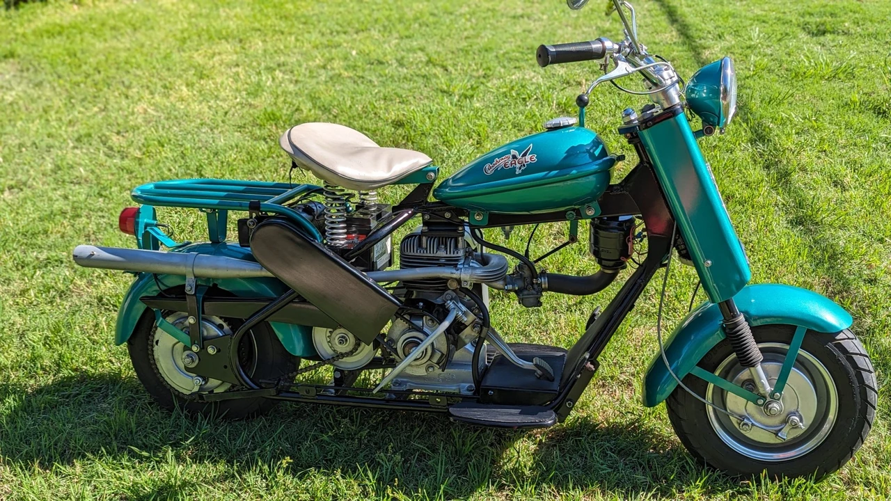 1958 Cushman Eagle - Image 17 of 31