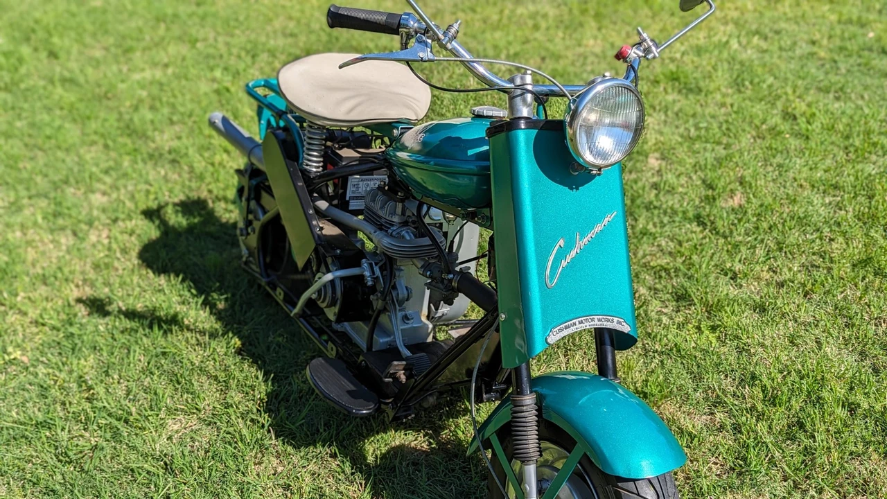 1958 Cushman Eagle - Image 19 of 31