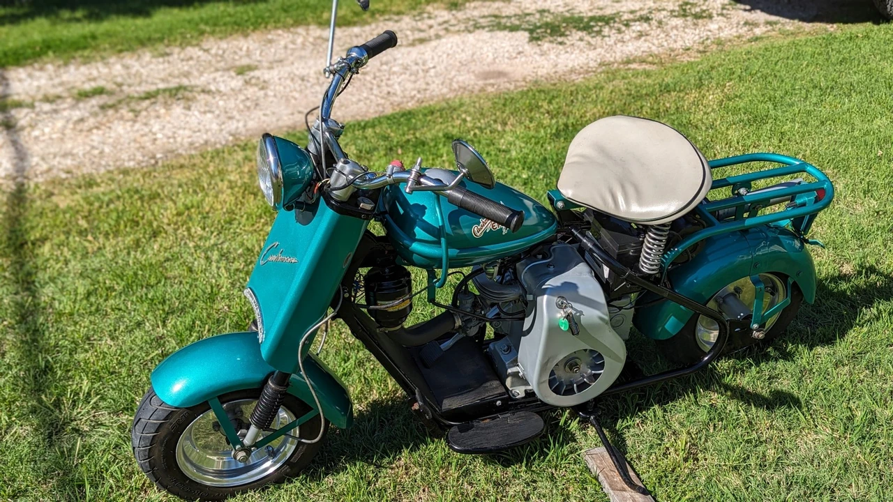 1958 Cushman Eagle - Image 3 of 31