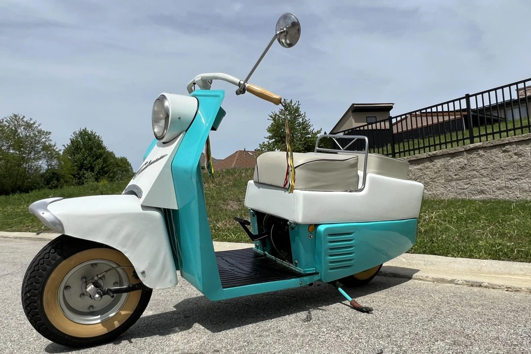 1958 Cushman - Image 16 of 31
