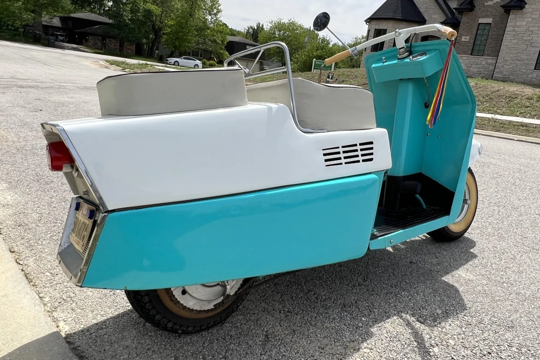 1958 Cushman - Image 6 of 31